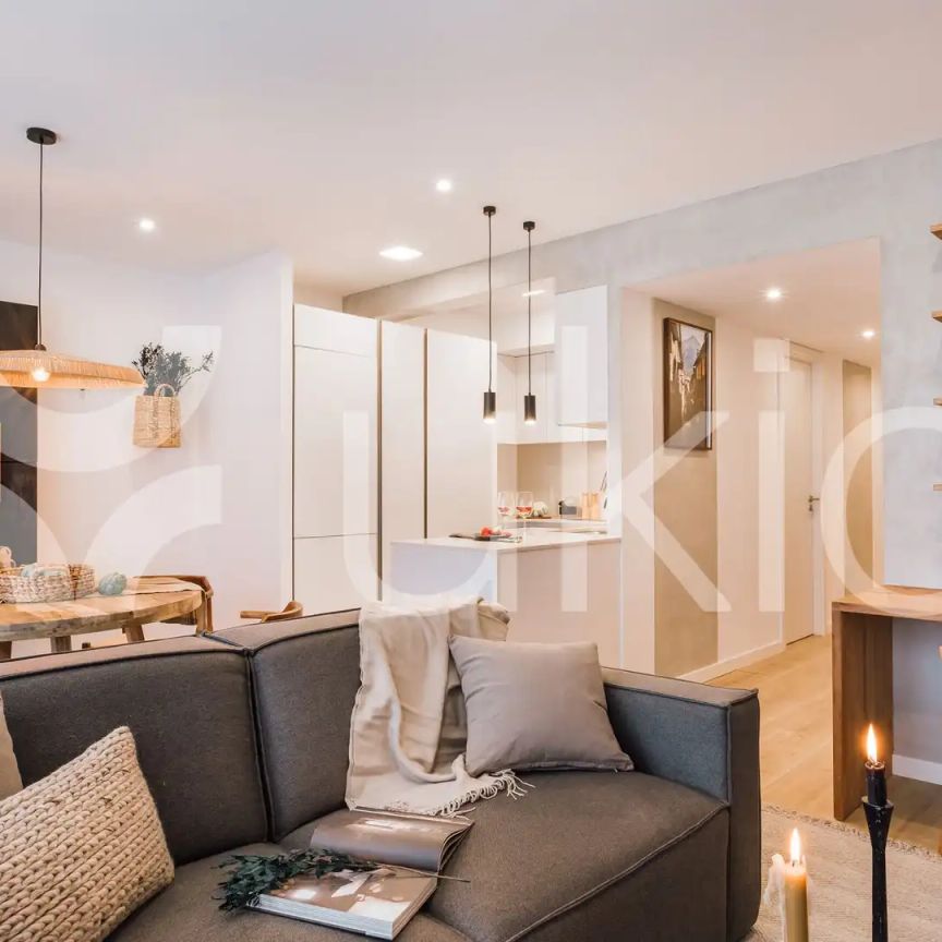 Apartamento de alquiler en Carrer de Tamarit, Sant Antoni - Photo 1