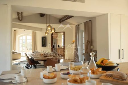 Ménerbes - Sublime mas provençal avec vue sur le Luberon et piscine - Photo 4