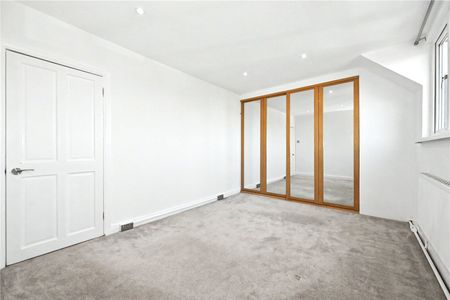3 Council House, Croxton - Photo 4