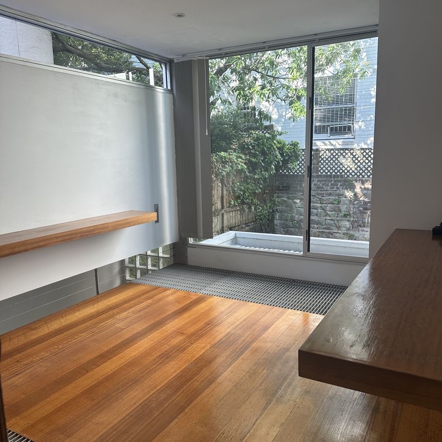 Darlinghurst - Photo 1