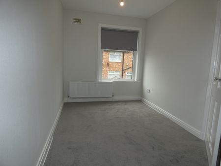 Fairfield Road - Photo 3