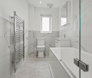 The Sycamores, Headington - Photo 5