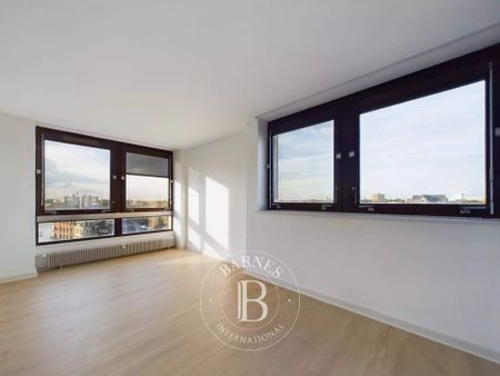 Appartement T4 à Lille Centre proche quai du Wault. - Photo 4