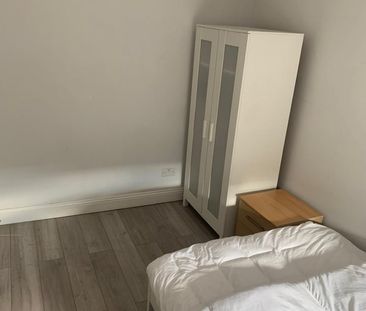 Room in a Shared House, Stanley Road, N15 - Photo 4