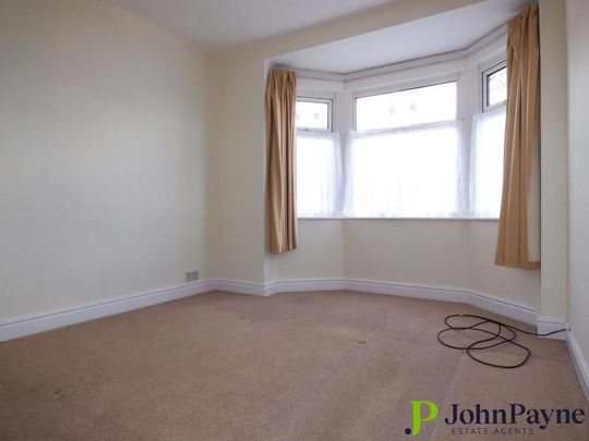 3 bedroom end of terrace house to rent - Photo 1