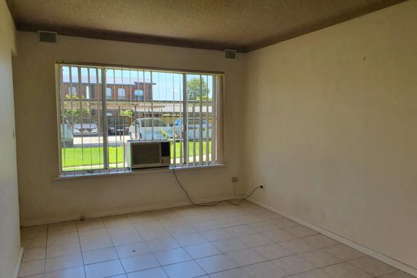 Affordable & Convenient Living in Klemzig - Photo 1