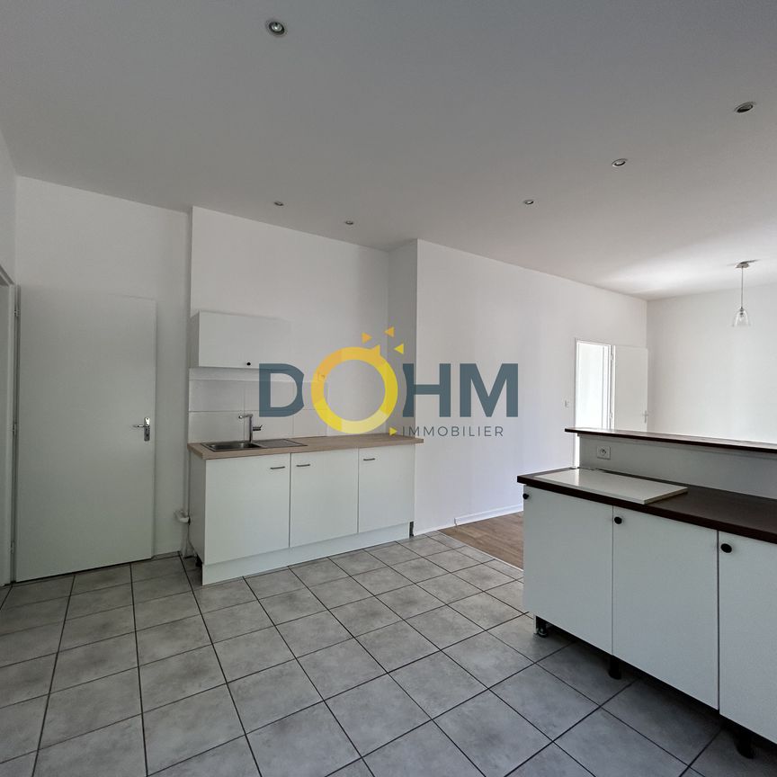 EXCLUSIVITE T3 AVEC TERRASSE RENOVE VILLARS HYPER CENTRE VILLE DISPONIBLE FEVRIER 2026. - Photo 1