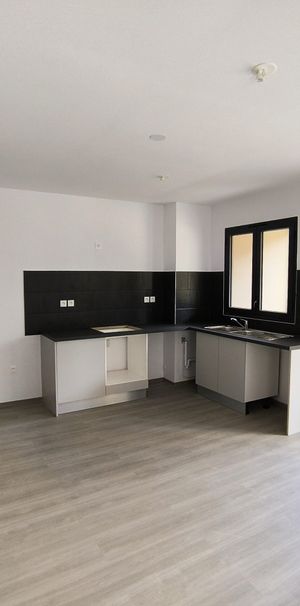 T2 Neufs Résidence LA CASE – quartier Trois Mares au TAMPON - Photo 1