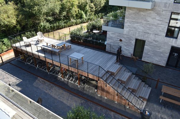 Gennemtænkt 2-værelses med 22 kvm. altan! - Foto 1