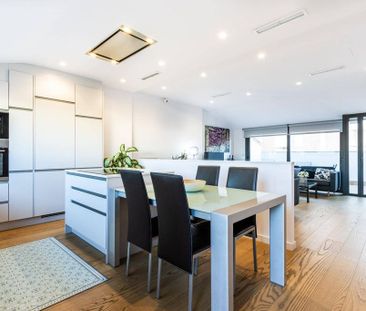 4 bedroom luxury penthouse for rent in Sabadell, Spain - Photo 4