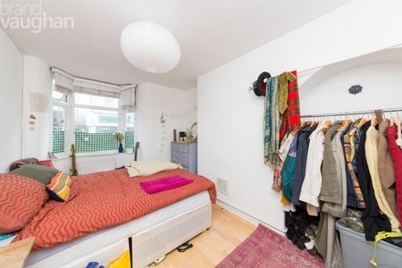 5 bedroom terraced house to rent - Photo 4