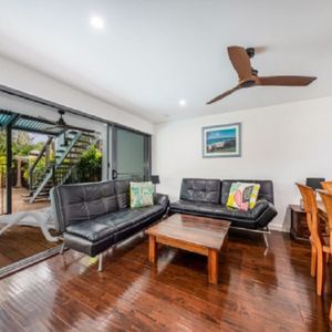 Couples Retreat - Stroll to the Beach - Photo 2