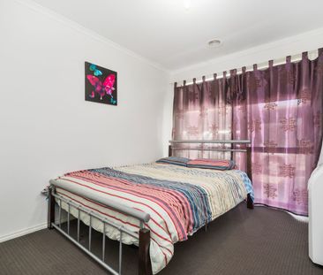 Privately Positioned on Sunny Sunbird! - Photo 2