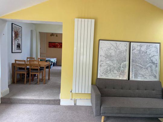 Room in a Shared Flat, Western Elms Avenue, RG30 - Photo 1