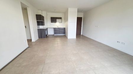 Location Appartement 3 pièces 63m² ORLEANS 45100 - Photo 4