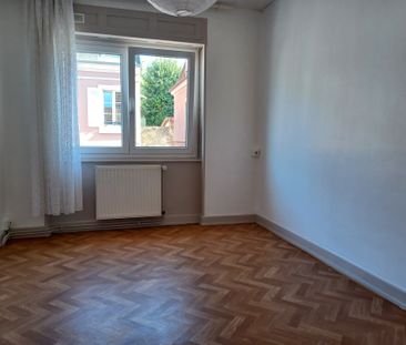 Location Appartement 2 pièces 56m² MULHOUSE 68100 - Photo 4