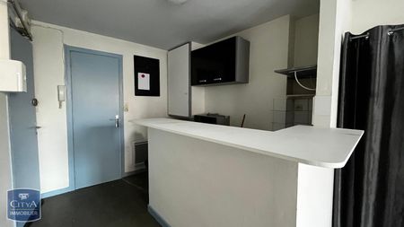 Location Appartement 1 pièce 26m² LILLE 59000 - Photo 2