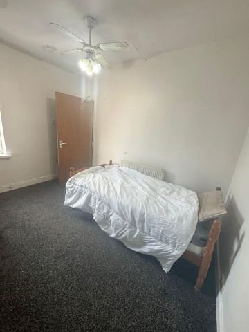 Room in a Shared House, Alum Rock Road, B8 - Photo 2