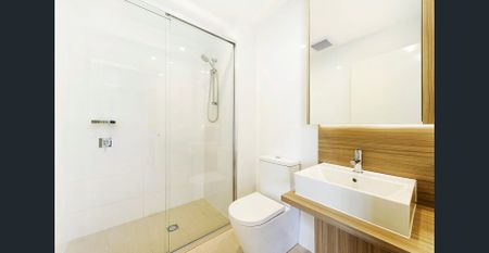 Modern one--bedroom apartment with study in Washington Park - Photo 4