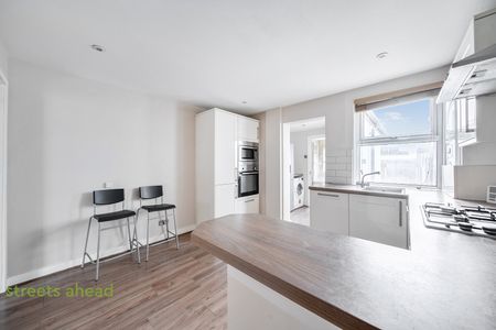 Selsdon Road, South Croydon, CR2 - Photo 2