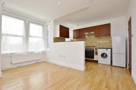 Newham Way, Canning Town, London, E16 4ED - Photo 4