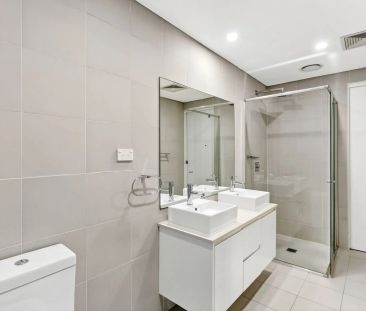 Stunning Designer Two Bedroom Apartment - Photo 4