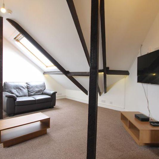 7 bedroom terraced house to rent - Photo 1