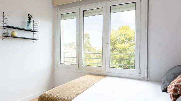 Room in a shared 8-bedroom apartment for rent in Sant Gervasi Galvany. - Photo 1