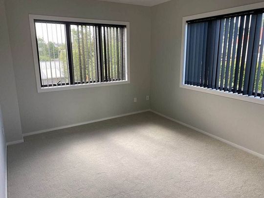 Beautiful Brand new large 6 bedroom/3bath home - Photo 1