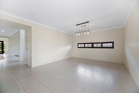 47 Hawkesbury Avenue, Pacific Pines, QLD 4211 - Photo 3