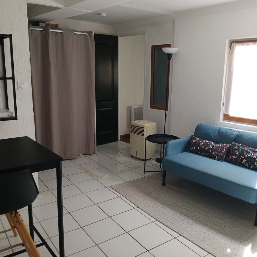 Location Appartement 1 pièce 27m² TOULON 83000 - Photo 1