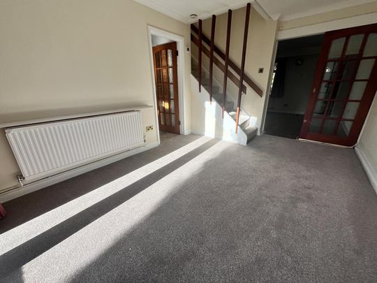 3 bedroom semi-detached house to rent - Photo 1