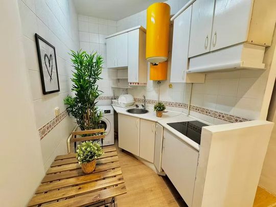 Calle de Carretas, Madrid, Community of Madrid 28012 - Photo 1