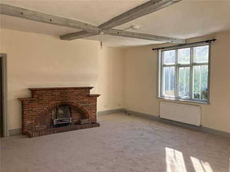 4 bedroom detached house to rent - Photo 5