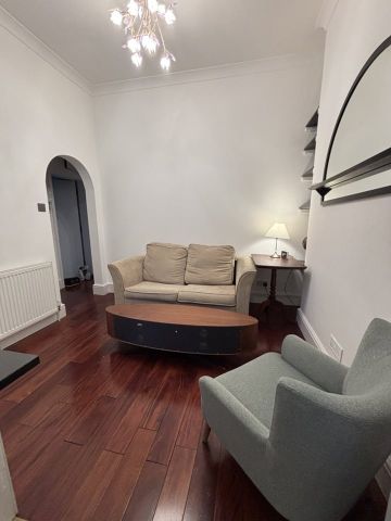 2 Bed Flat, Rossmore Road, NW1 - Photo 2