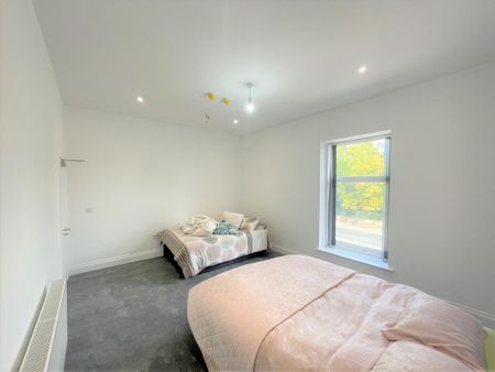 6 bedroom terraced house to rent - Photo 5