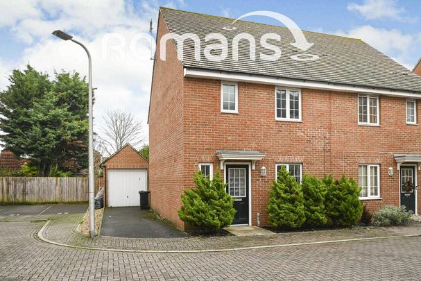3 bedroom semi-detached house to rent - Photo 1