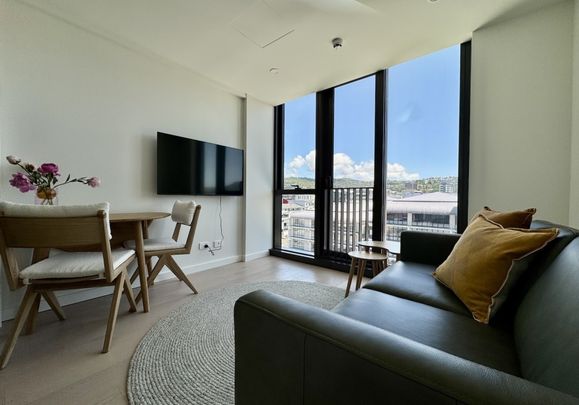 One Bedroom Apartment With Sun and Views - Photo 1