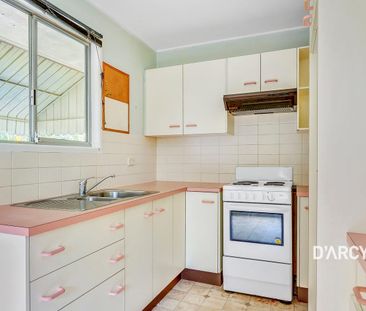 Three Bedroom Family Home - Photo 5