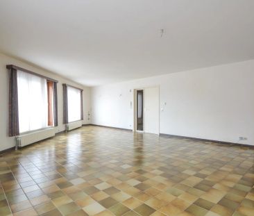 Ruim appartement gelegen in het centrum van Oudenburg - Photo 2