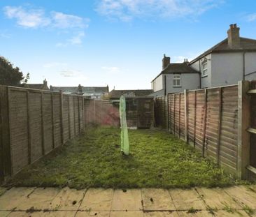 2 bedroom House To Let - Photo 4