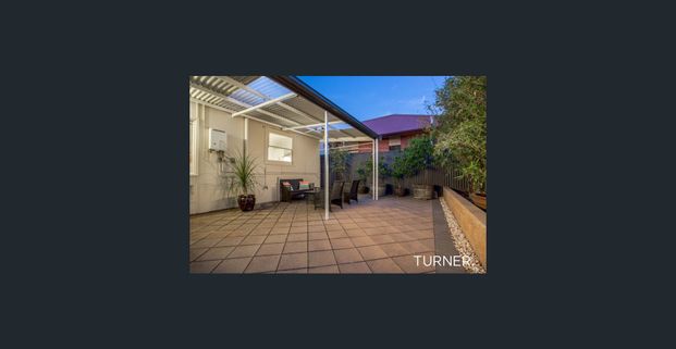 Gorgeous, Character Family Home - Photo 1