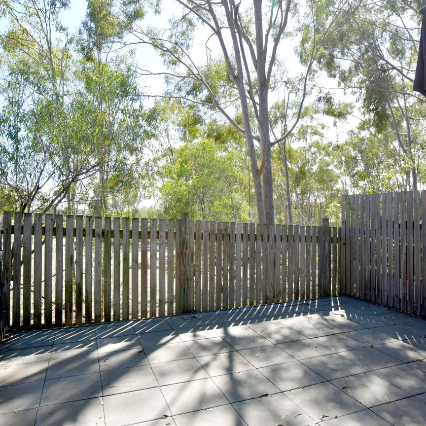 BREAK LEASE :: THERE'S SO MUCH TO LIKE HERE &mldr; NICELY PRESENTED TOWNHOUSE, LARGER THAN USUAL - Photo 1