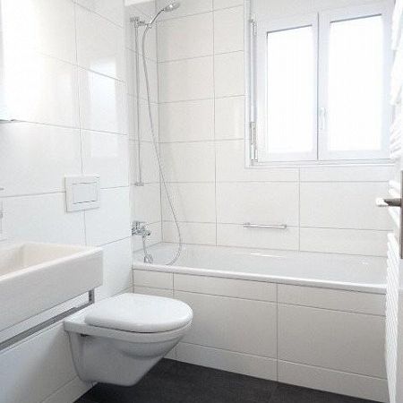 Moderne 4.5-ZW im 1. OG (ohne Lift) à 99 m² - Foto 1