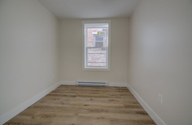 For Lease - 22 Grant Avenue Unit# 3, Hamilton, Ontario - Photo 1