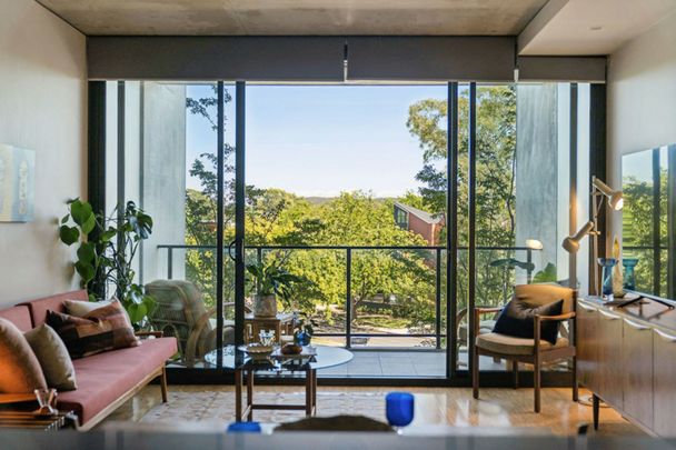 1 Bedroom Apartment in One of Canberra's Best Kept Secrets - Photo 1