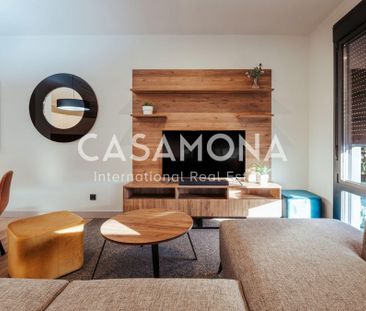 Room in Cluster in Stunning Co-living Residence with Pool and Gym in Poble Nou - Photo 1