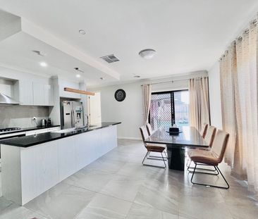 Beautiful Modern House + Great Location - Photo 4