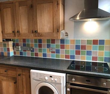 New Road, Chilworth, GU4 - Photo 3