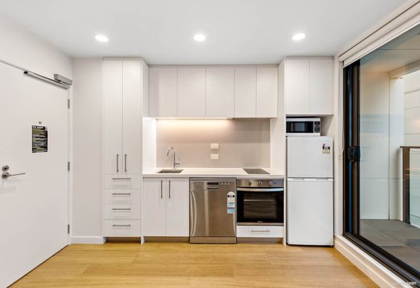 Location is the King - Photo 1